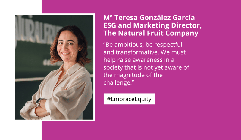 Mà Teresa González García smiling portrait on left with arms crossed, white shirt; right side purple background with white text and hashtag.